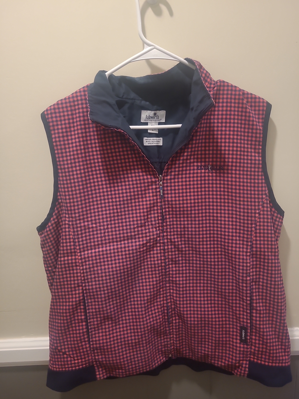 Ashworth Weather Systems Women's Pink & White Check Full Zip Golf Vest Large
